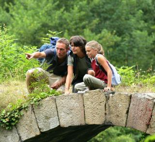 2022 Kosmos Familie in Natur
